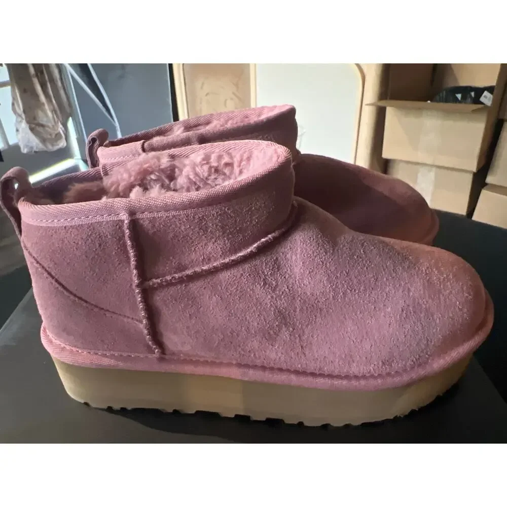UGG Classic Ultra Mini Platform Boot Kids Sz 4